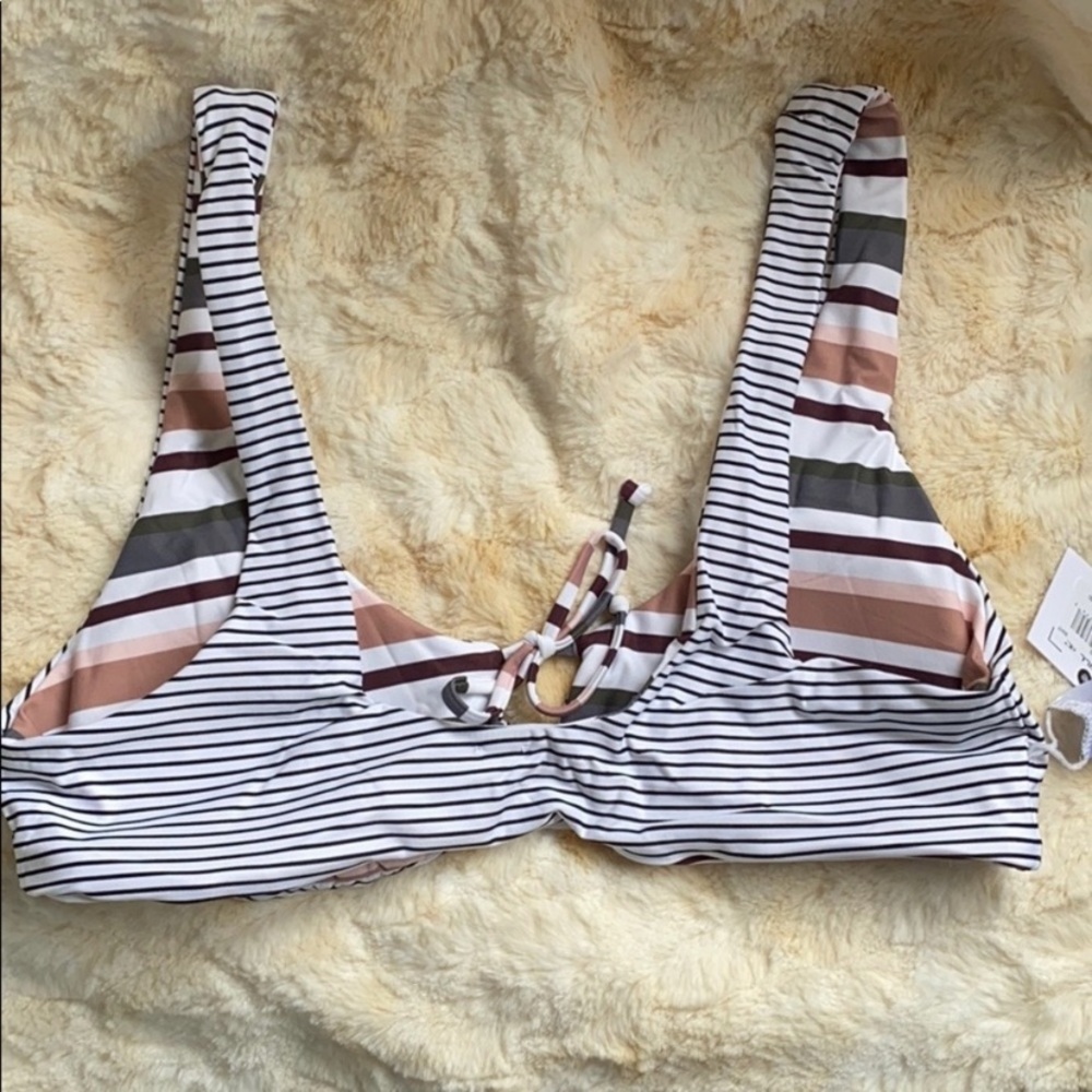 O’NEILL Reversible NOVA REVO BRALETTE BIKINI TOP - Picture 8 of 8